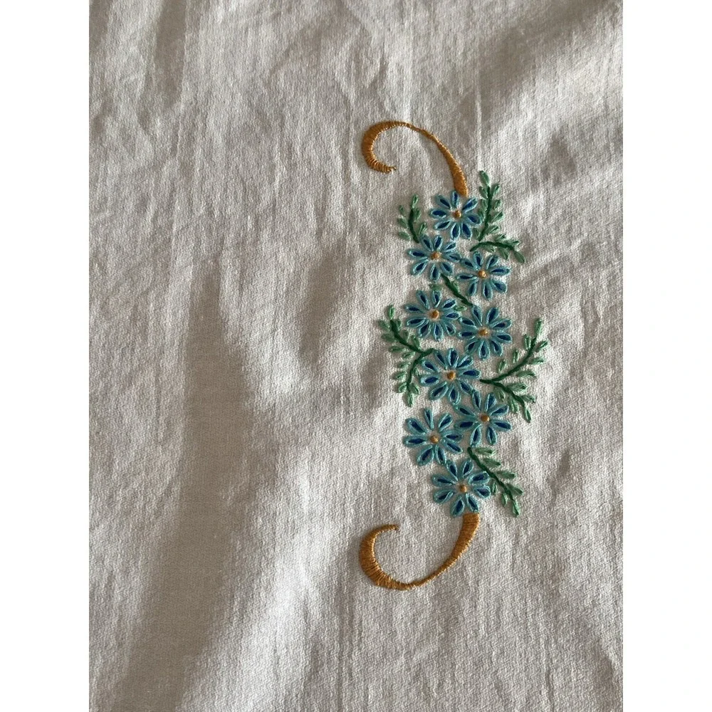 VTG Embroidered Peacock Coverlet Beadspread 78x98
